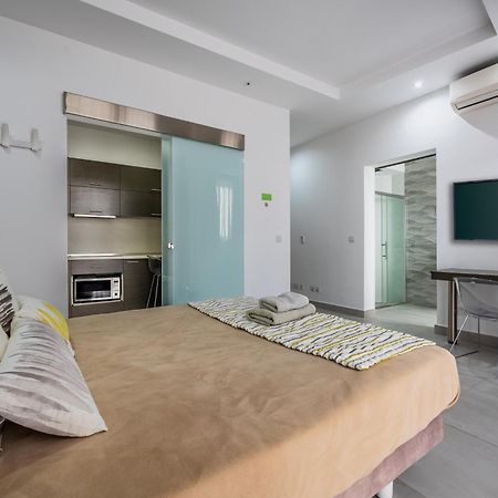 Jules Suites Saint Julian's Exterior foto