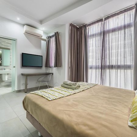 Jules Suites Saint Julian's Exterior foto