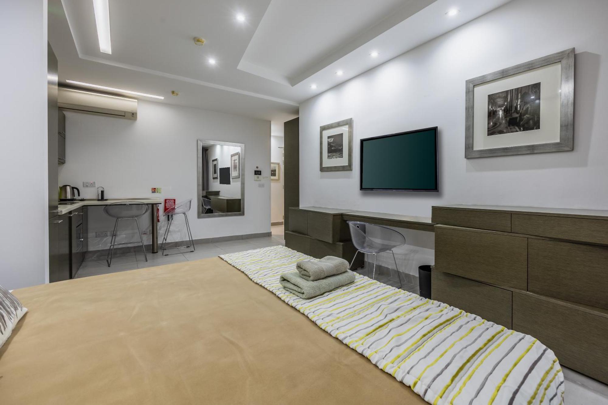 Jules Suites Saint Julian's Exterior foto