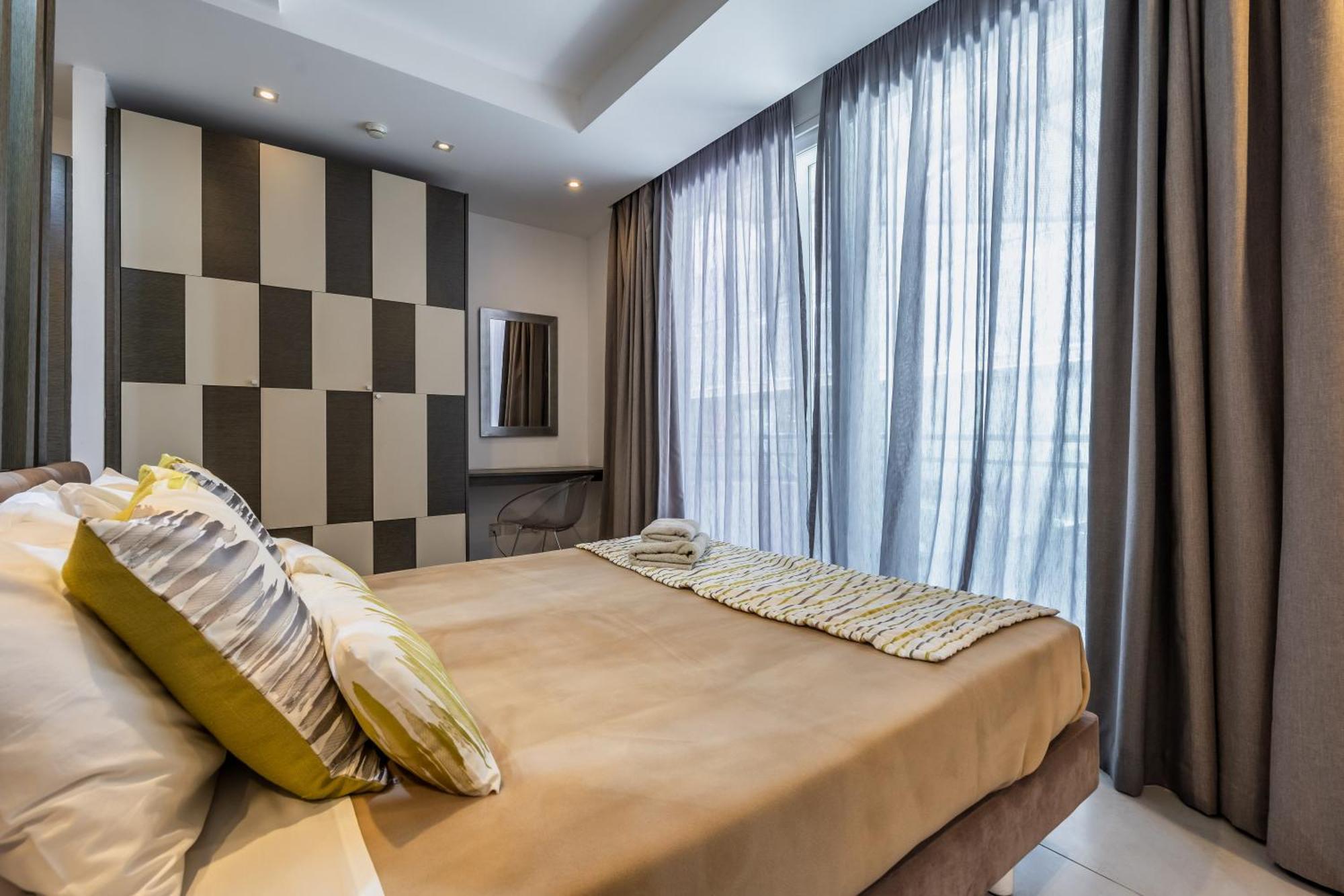Jules Suites Saint Julian's Exterior foto