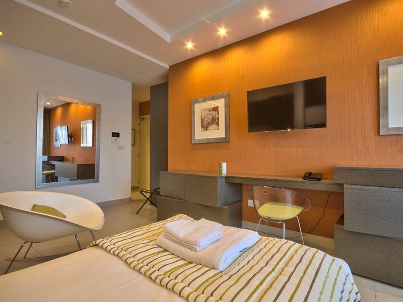 Jules Suites Saint Julian's Exterior foto