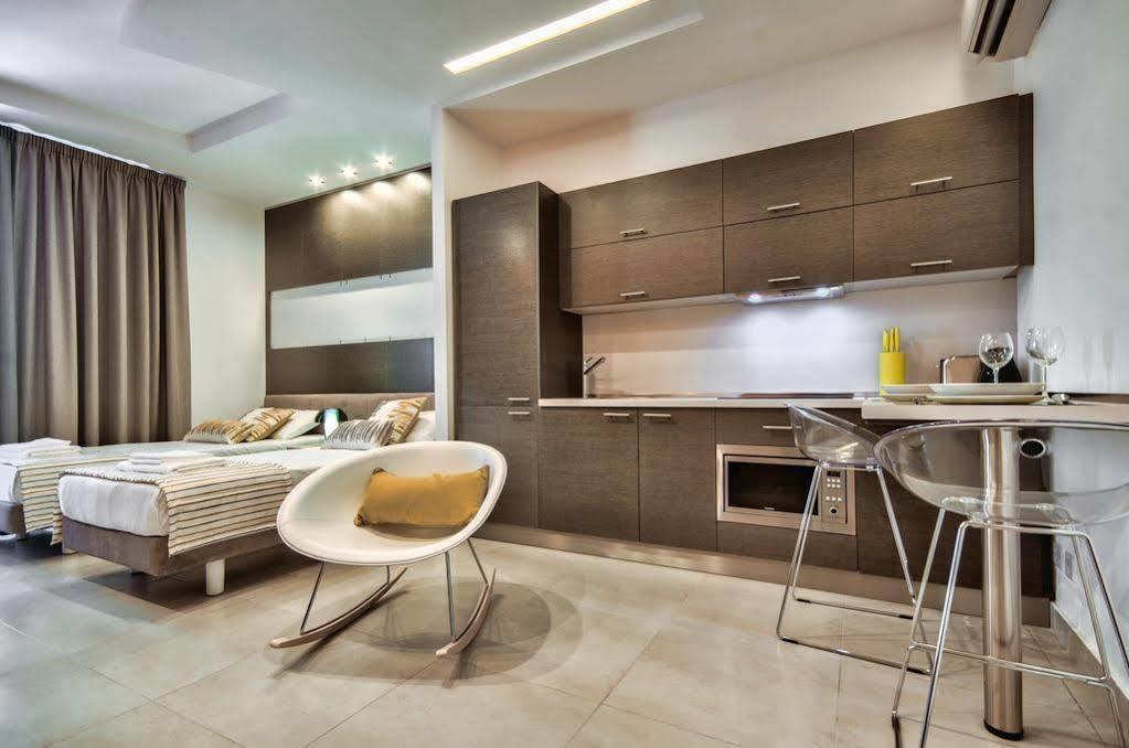 Jules Suites Saint Julian's Exterior foto