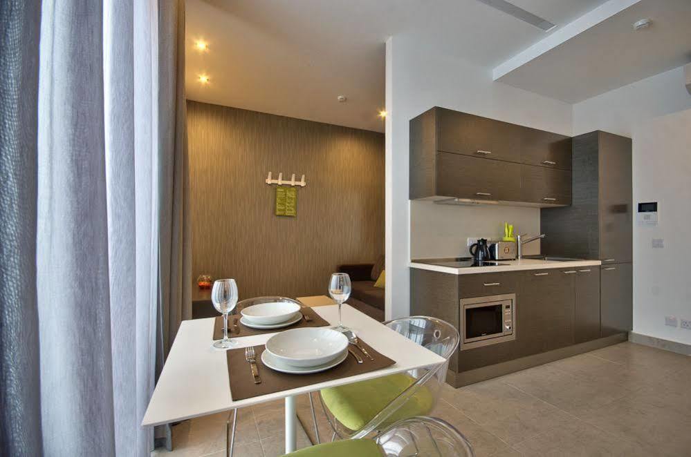 Jules Suites Saint Julian's Exterior foto