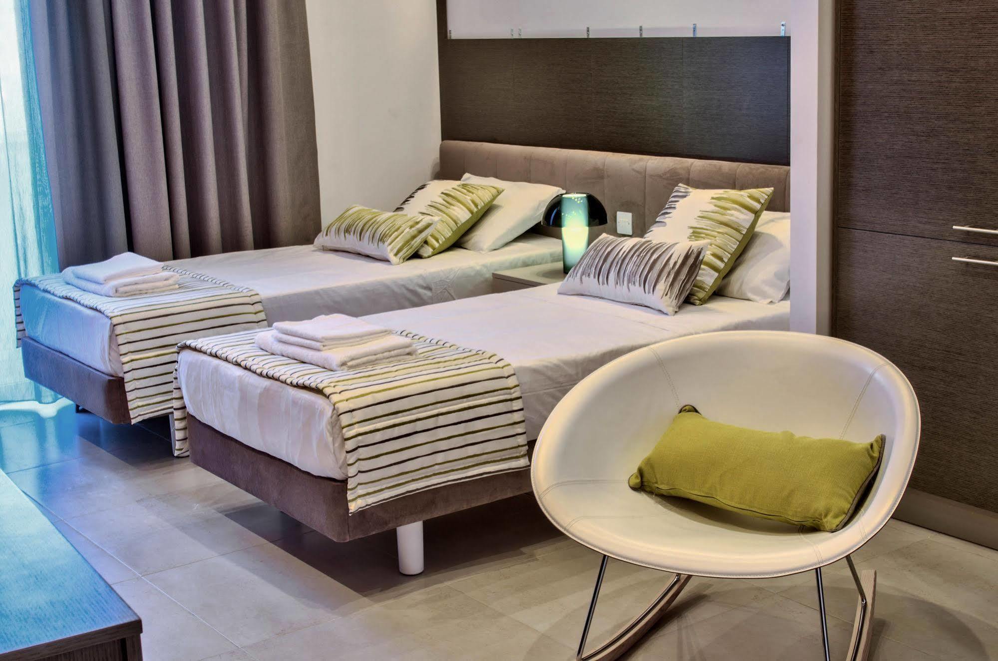 Jules Suites Saint Julian's Exterior foto