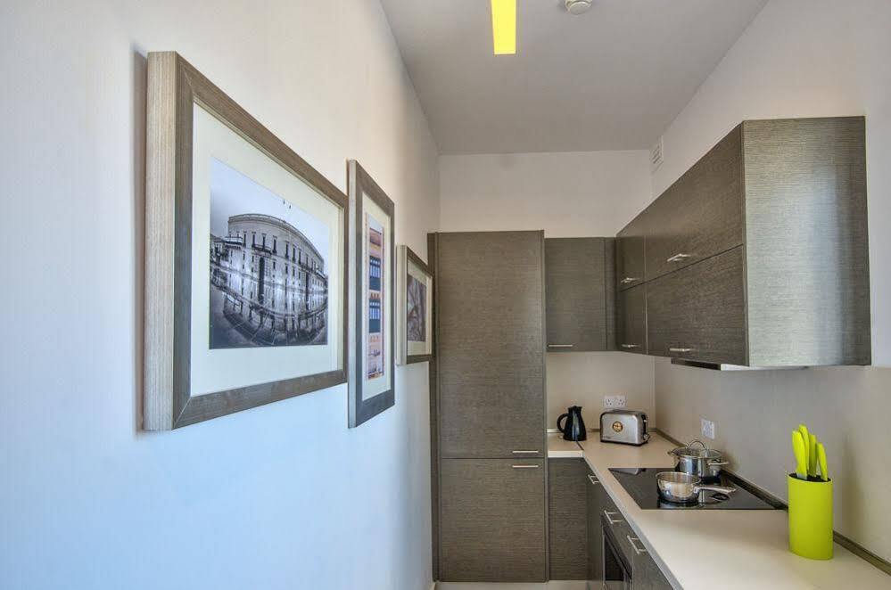 Jules Suites Saint Julian's Exterior foto